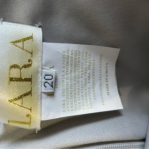 Mother of the Bride formal gown - Picture 4 of 8